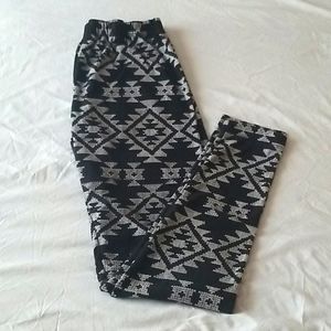 💛No Boundaries Aztec Print Leggings Jr S/Ch (3-5)